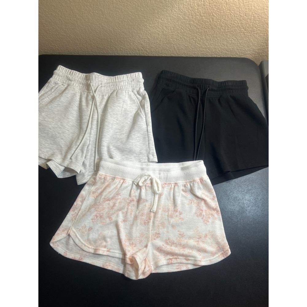 Danskin & Yogalicious Shorts Bundle XS Black Gray Floral Lounge Sweatshorts 3pk